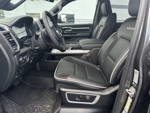 New 2026 RAM 1500 Laramie AWD/4WD image 9