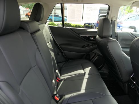 Certified 2025 Subaru Outback Limited image 22