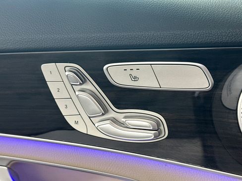 Used 2021 Mercedes-Benz C 300 Sedan image 9