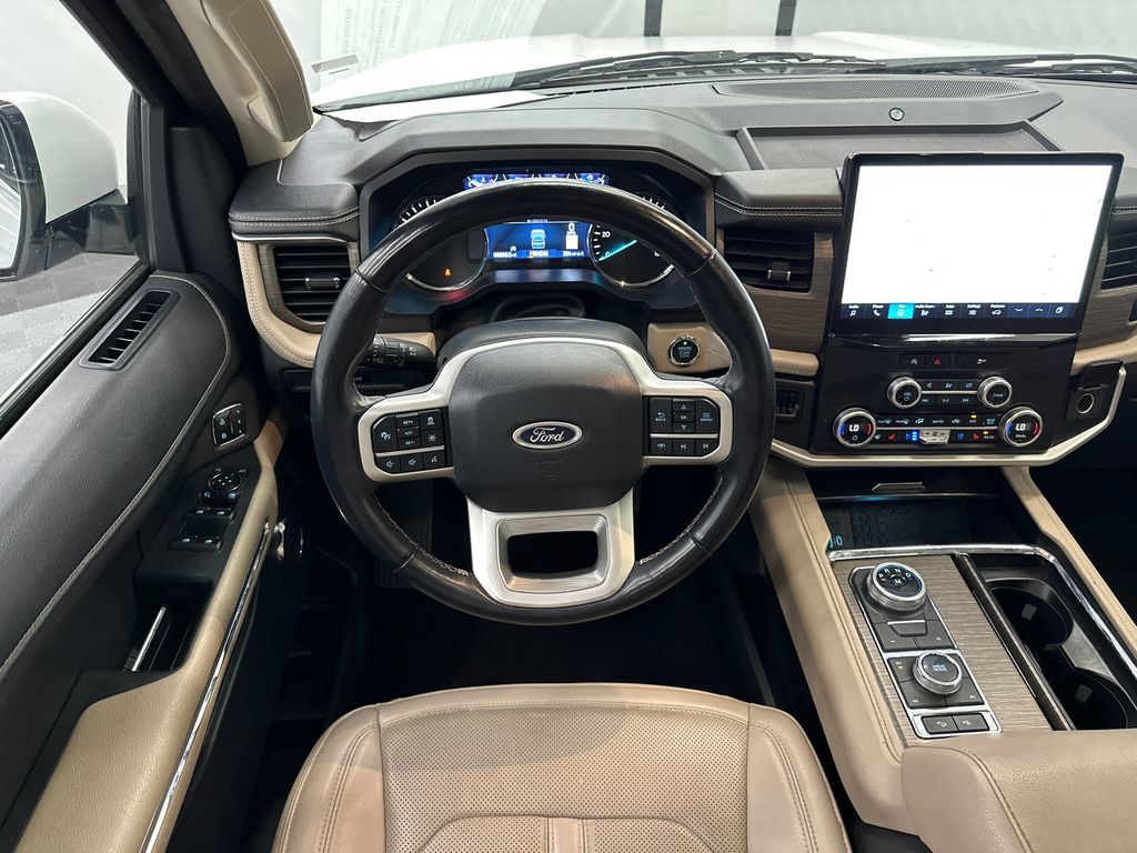 Used 2024 Ford Expedition Limited AWD/4WD image 28