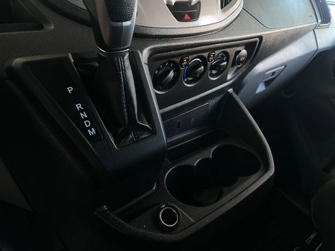 Used 2018 Ford Transit 350 XLT image 34