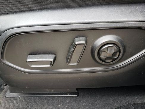 Used 2023 Jeep Grand Cherokee L Limited image 20