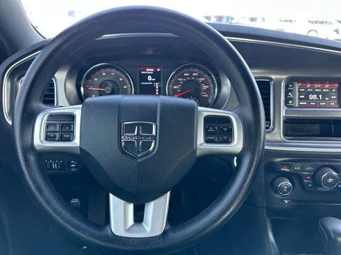 Used 2014 Dodge Charger SE image 19