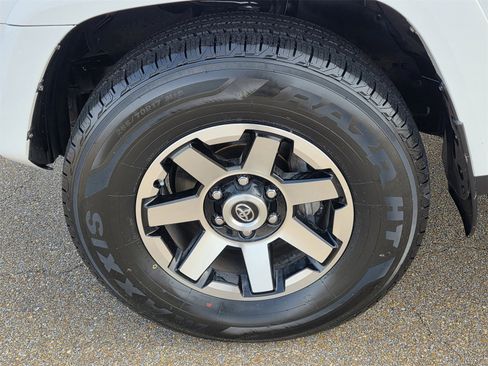 Used 2021 Toyota 4Runner TRD Off-Road image 32