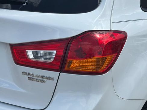 Used 2015 Mitsubishi Outlander Sport ES FWD image 27