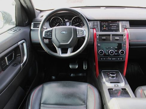 Used 2018 Land Rover Discovery Sport HSE image 14