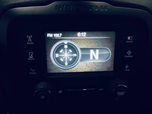 Used 2017 Jeep Renegade Altitude w/ Safety & Security Group FWD image 31