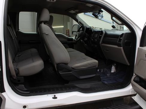 Used 2017 Ford F550 2WD SuperCab Super Duty image 15