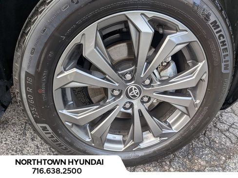 Used 2025 Toyota RAV4 XLE Premium w/ Weather Package AWD/4WD image 43