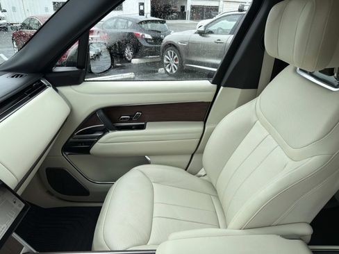 Used 2024 Land Rover Range Rover Long Wheelbase Autobiography AWD/4WD image 16