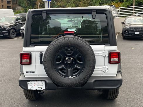 New 2026 Jeep Wrangler Unlimited Sport image 25