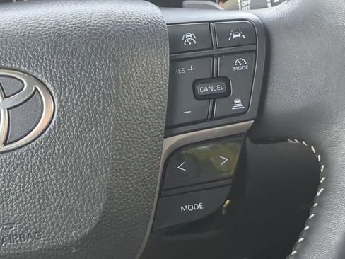 Certified 2025 Toyota Camry SE image 23