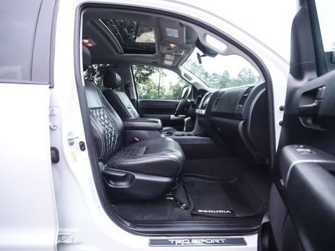 Used 2022 Toyota Sequoia TRD Sport AWD/4WD image 45