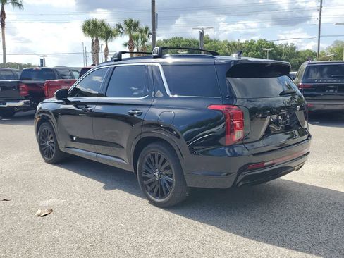 Used 2024 Hyundai Palisade Calligraphy image 2