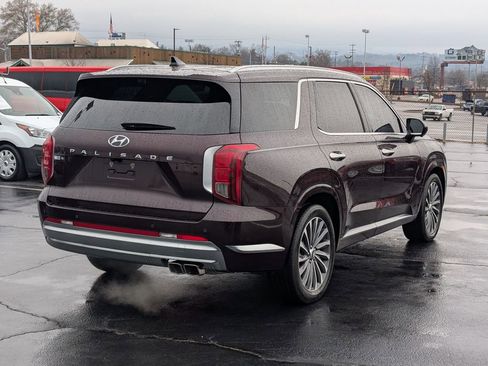 Used 2024 Hyundai Palisade Calligraphy image 6