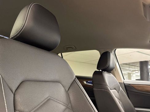 New 2026 Volkswagen Atlas SE image 17