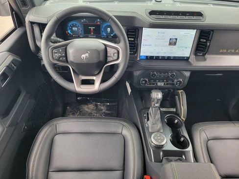 New 2025 Ford Bronco Badlands AWD/4WD image 11