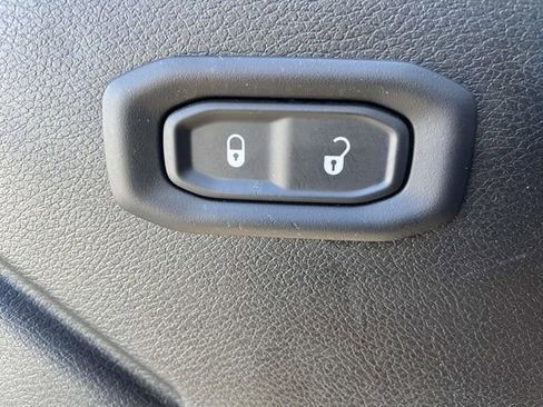 Used 2019 Jeep Wrangler Unlimited Sport S image 18