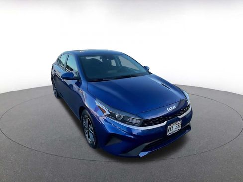 Used 2024 Kia Forte LXS FWD image 3