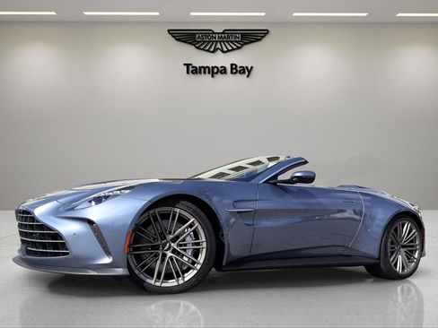 Used 2026 Aston Martin V8 Vantage Coupe image 2