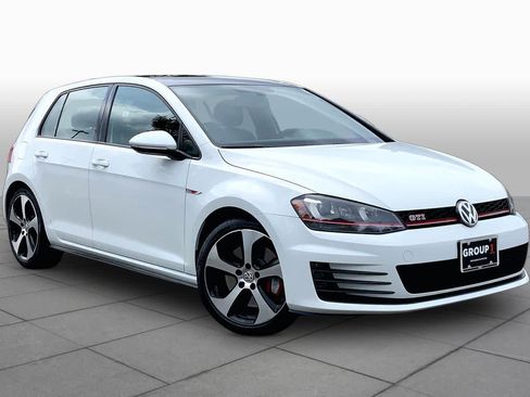 Used 2017 Volkswagen GTI SE FWD image 3