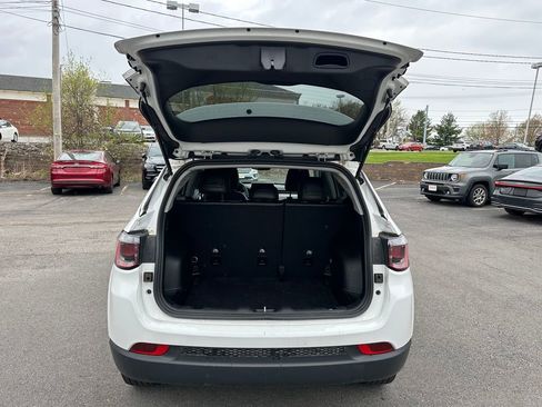 Certified 2022 Jeep Compass Latitude AWD/4WD image 14