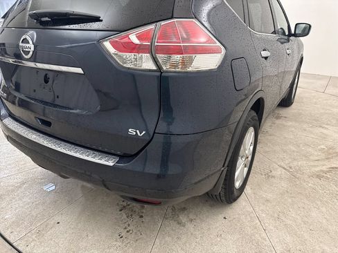Used 2016 Nissan Rogue SV FWD image 16