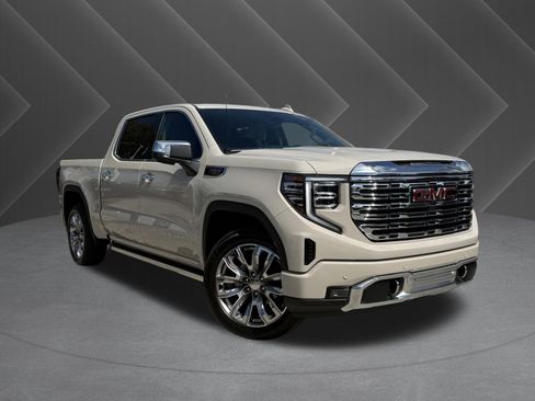 Used 2026 GMC Sierra 1500 Denali image 2