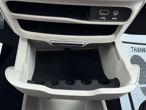 Used 2017 Chrysler Pacifica Touring Plus image 22