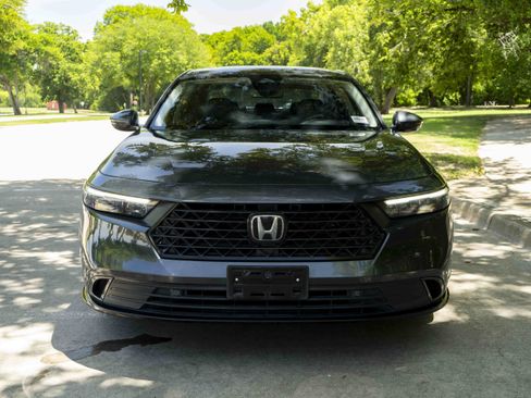 Used 2023 Honda Accord EX-L image 3