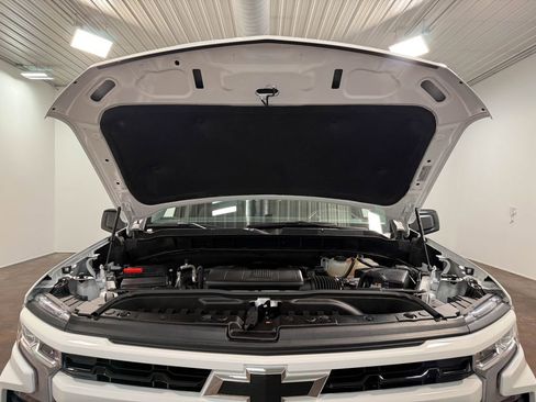 Used 2025 Chevrolet Silverado 1500 RST w/ Convenience Package II image 16