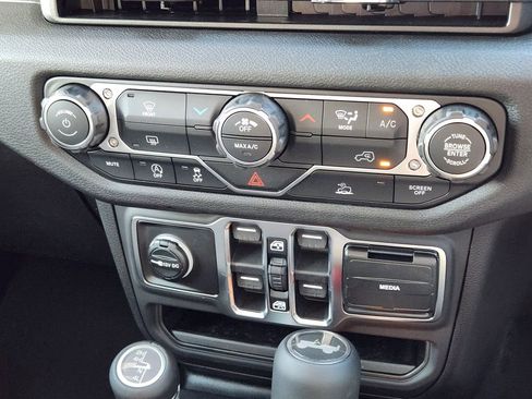 New 2026 Jeep Wrangler Unlimited Sport image 13