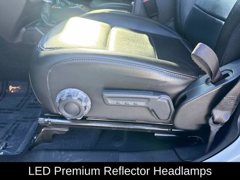 Used 2023 Jeep Wrangler Altitude image 21