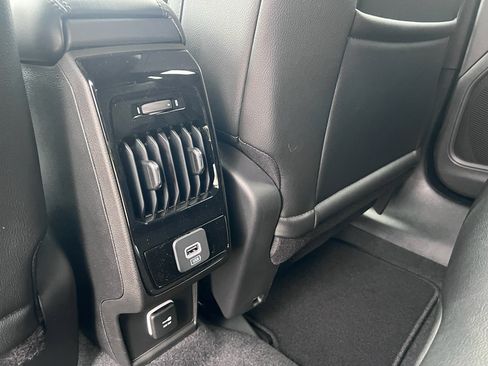 New 2026 Jeep Compass Latitude image 15