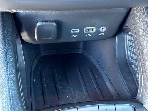 Used 2023 Chevrolet TrailBlazer RS w/ Convenience Package FWD image 28