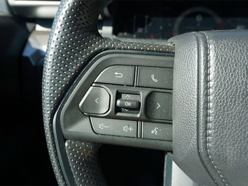 Used 2024 Toyota Tacoma SR5 image 8