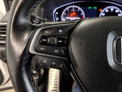 Used 2018 Honda Accord Sport image 25