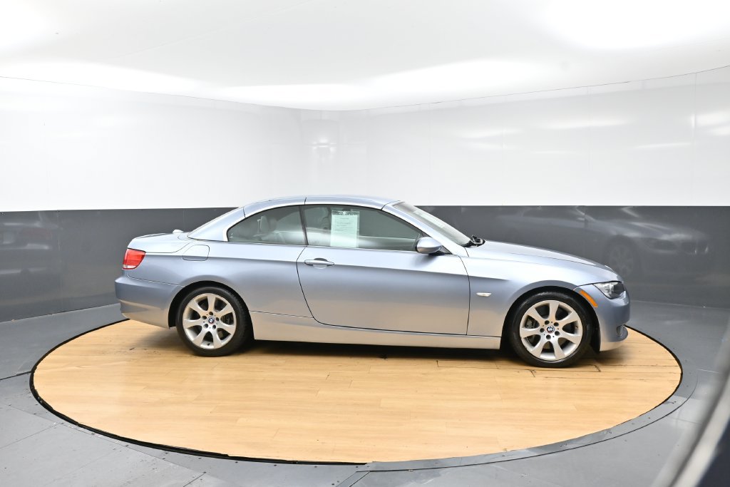 Used 2009 BMW 335i Convertible RWD image 32