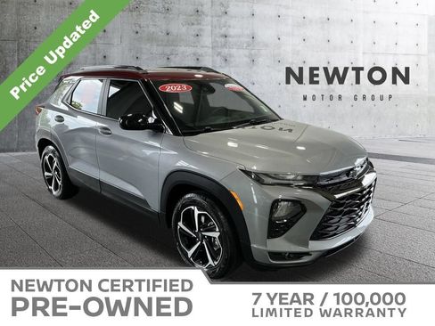 Used 2023 Chevrolet TrailBlazer RS w/ Sun and Liftgate Package FWD image 1