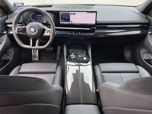 Used 2024 BMW 530i w/ M Sport Package image 10