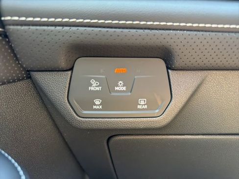 New 2026 Volkswagen Atlas SE AWD/4WD image 17