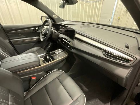 Used 2026 Buick Enclave Avenir w/ Super Cruise Package image 17