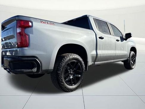 Used 2025 Chevrolet Silverado 1500 LT Trail Boss w/ Convenience Package II AWD/4WD image 5
