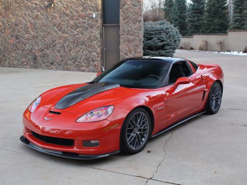 Used 2011 Chevrolet Corvette Z06 image 4