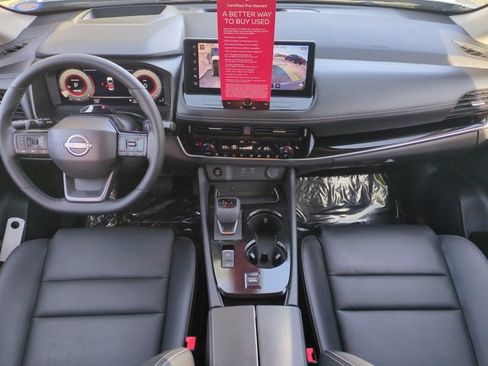 Certified 2025 Nissan Rogue SL w/ Tech Package FWD image 15