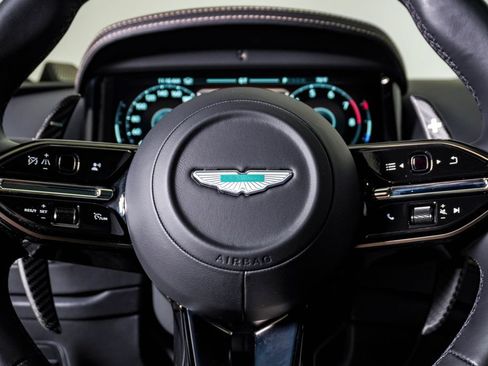 Used 2025 Aston Martin DB12 Coupe RWD image 26
