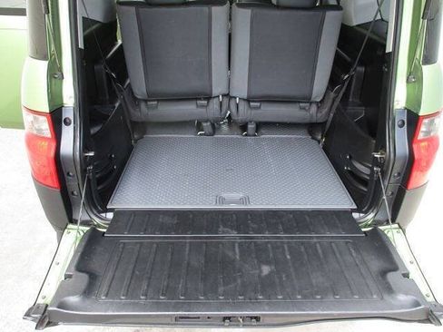 Used 2006 Honda Element LX image 16