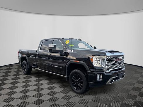 Used 2021 GMC Sierra 3500 Denali w/ Denali Black Diamond Edition image 3