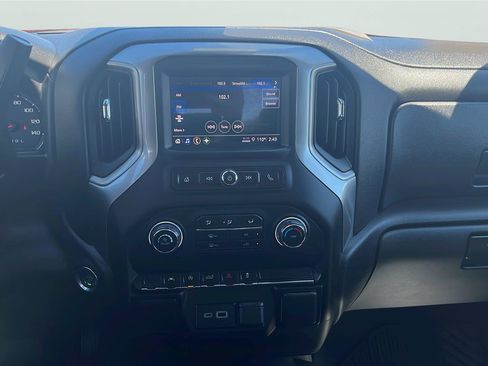 Used 2025 Chevrolet Silverado 1500 Custom w/ Turbomax Blackout Package AWD/4WD image 10