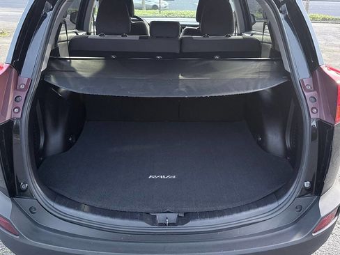 Used 2014 Toyota RAV4 XLE AWD/4WD image 14